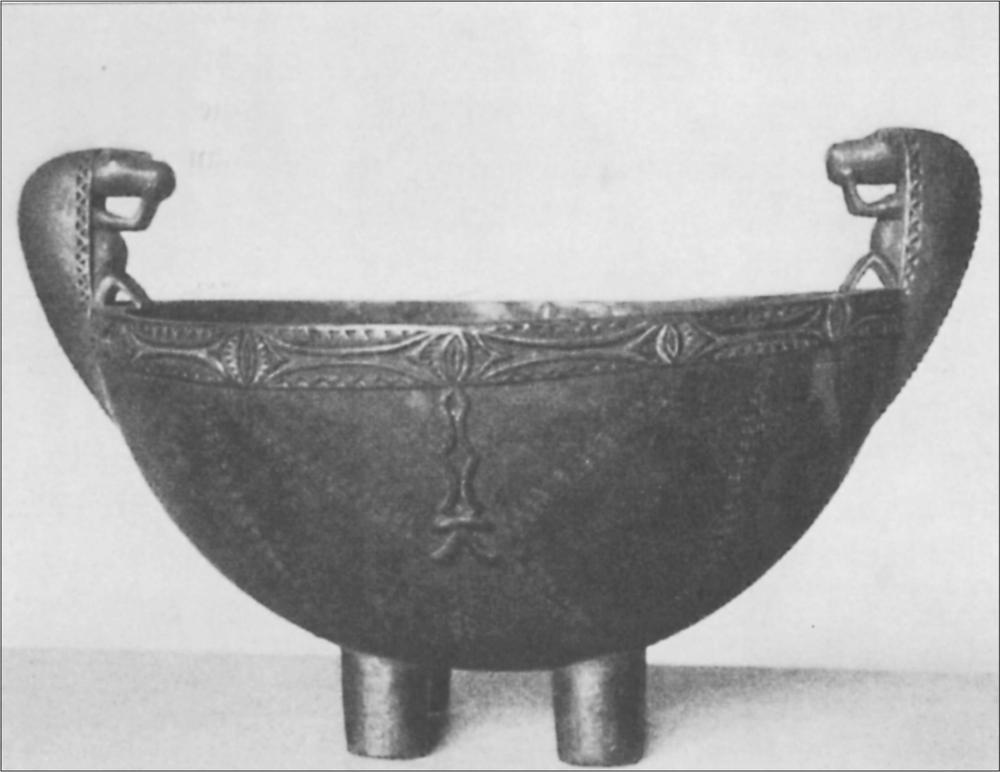 Black and white image of a wooden bowl.